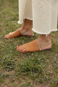 Roolee Karamelo Sandal
