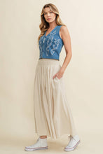 Load image into Gallery viewer, Denim Embroidery Crop Vest
