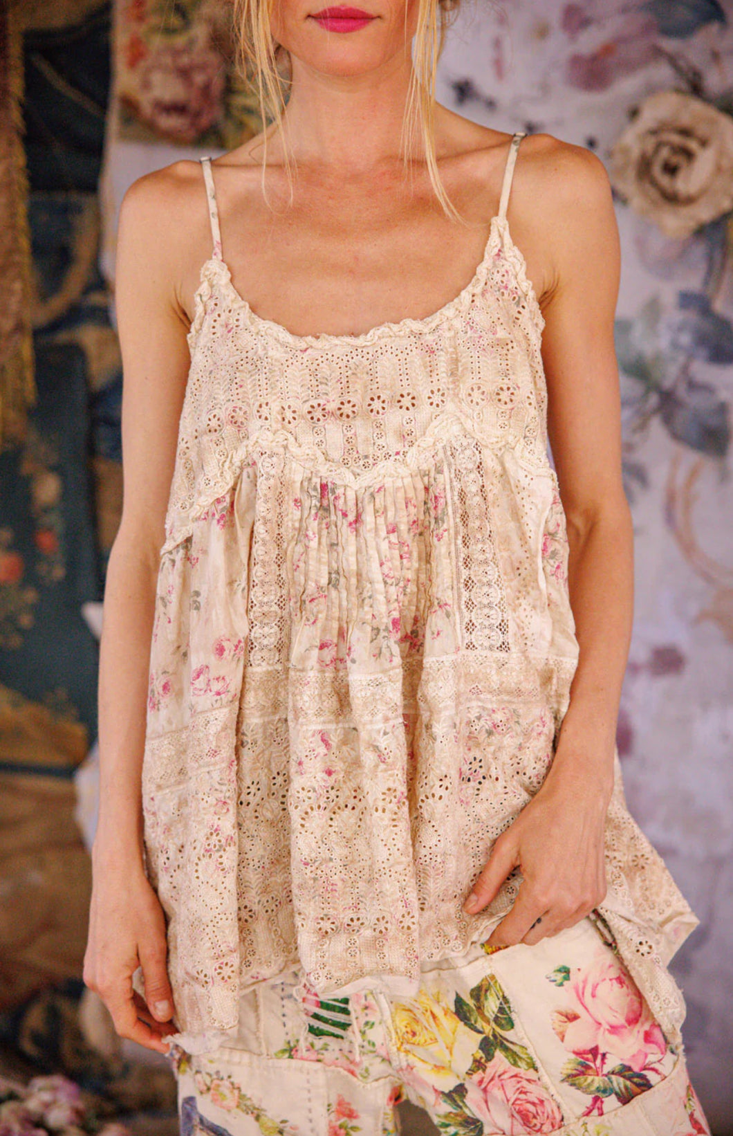 MP Eyelet Esti Tank 361