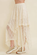 Load image into Gallery viewer, LAYERED FLORAL MIDI SKIRT
