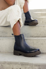 Load image into Gallery viewer, ROOLEE Flika Chelsea Boot
