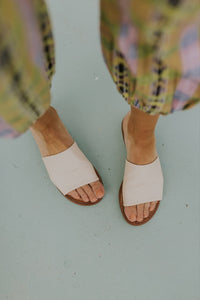 Roolee Karamelo Sandal