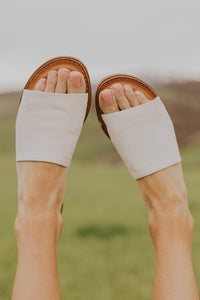 Roolee Karamelo Sandal