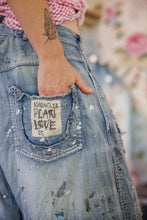 Load image into Gallery viewer, MP Porter Denims Pants 884
